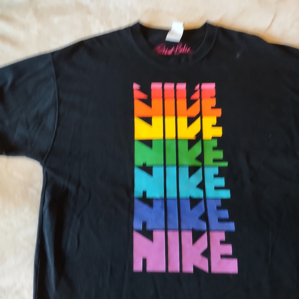 Black Nike short sleeve Tee